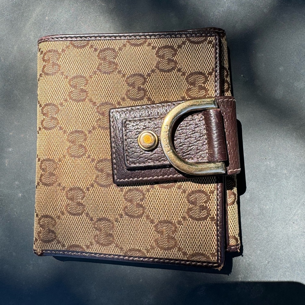 Gucci Women’s Wallet with Interlocking G’s